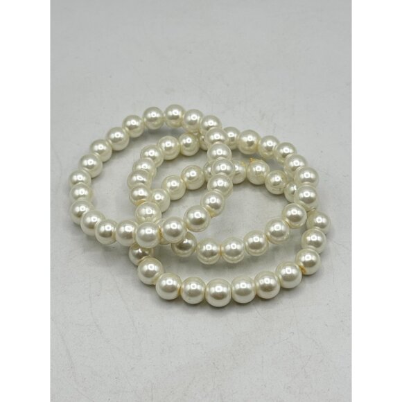 Vintage three strand faux pearl stretch bracelet set - Picture 2 of 6